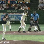 【巨人対ヤクルト14回戦】巨人・キャベッジ、ヤクルト・ランバートから第１２号ソロホームラン！１点差に詰め寄る！！！！！！！！！！！！！！！！