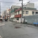 【悲報】ユーチューバー、刃物で刺される