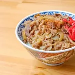 牛丼にとことん向き合ってる牛丼チェーンってないよな？
