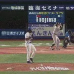 【DeNA対巨人17回戦】巨人、４回表に丸の犠牲フライと佐々木の２点タイムリースリーベースで３点追加！リードを５点に広げる！！！！！！！！！！！！！