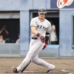 【巨人】途中交代の岡本和真は「大丈夫です」と言い残し試合中に帰宅…２軍日本ハム戦