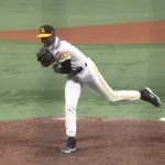 モイネロ 1.19 10勝2敗 128.1回 奪三振134 被打率.187 WHIP0.86