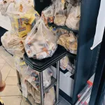 【悲報】マクドナルド、ハッピーセットでカウンターが溢れかえる