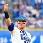 DeNAオースティン(8月) 6試合 .471(18-7) 3本 3打点 出塁率.571 OPS1.630