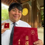 へずまりゅう議員、靖国参拝!「先人に恥じぬよう精進致します」