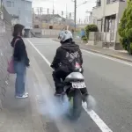 【動画】イキったバイカーさん、秒で事故るｗｗｗｗｗｗｗｗｗｗｗｗｗｗｗｗｗｗ