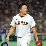 田中将大、痛恨エラーの門脇に「ごめん」 「(ミスを)カバーして抑えたかった」