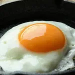 【急募】目玉焼きってふつうソースかけるよな？ｗｗｗｗｗｗｗｗｗｗｗｗｗｗｗｗ