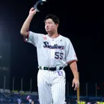 村上宗隆の移籍先候補にドジャースら4球団　米記者が有力球団挙げる　メッツ編成トップは先日、神宮に視察