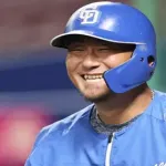 中田翔がＳＮＳ更新　日本ハム時代のユニホーム写真投稿でフォロワー混乱「意味深過ぎます」「えっ、どゆこと？」