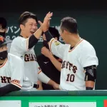 中田翔の電撃引退表明に古巣・巨人勢が“贈る言葉”坂本「大好き」丸「本当に刺激的な選手」岡本「憧れ」