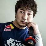 【悲報】伝説のプロゲーマー梅原大吾さん、世界大会の成績が33位で安定してしまう