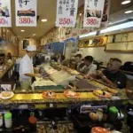 【悲報】回転寿司でやっすい皿ばっか選んで食べてるおじさんいるじゃん？ｗｗｗｗｗｗｗｗｗｗｗｗｗｗｗｗ