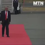 ドナルド・トランプ（80）、もう真っすぐ歩けない