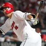 カープ中村奨成4安打！小園猛打賞1打点！佐々木マルチ！遠藤3.1回6失点炎上【広島2-7ヤクルト/試合結果】