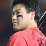 カープ新井監督が4番末包に〝負けじ魂〟の奮起期待「この悔しさを燃やして、力に変えないといけない」