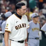 巨人・阿部監督　九回のスリーバント失敗「決めなきゃいけない。難しいんだけどな」阪神に６勝１５敗「前向いてやるしか」