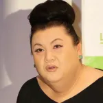 【悲報】マツコ・デラックスさん、突如腰痛で動けなくなり、番組・イベント出演全てキャンセル・・・・
