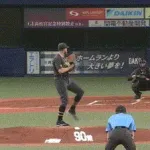 【阪神対中日16回戦】中日、２回表１アウト一三塁から石伊のセーフティスクイズとビーズリーのフィルダースチョイスで三塁ランナーが生還し先制！！！！！