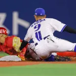 カープ羽月が『1試合3盗塁』でバウアー攻略！前戦の被4盗塁をやり返し16盗塁到達
