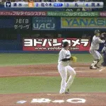 【ヤクルト対巨人19回戦】巨人、９回表１アウト一三塁から佐々木のタイムリーでリードを再び６点に広げる！！！！！！！！！！