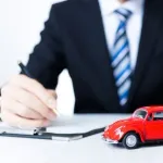 車を買うときに勤務先を聞かれたんやけどこれって普通なん？