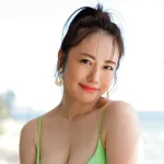 【画像】磯山さやか(41)さん、いい歳して水着姿でFRIDAYの表紙を飾ってしまう・・・・・・・・・・・