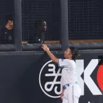 モイネロ、日本ハム・伊藤大海と「釣りトーク」で盛り上がる