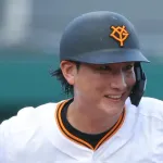 巨人・小林誠司が１軍昇格　甲斐拓也が骨折で離脱…レギュラーシーズン中の復帰は黄色信号