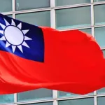 台湾、日本人2人を強制退去　繁華街で中国国旗掲げる