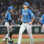 日本ハム12回延長引き分けで首位ソフトバンクとゲーム差なしに