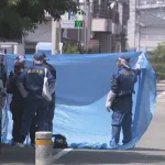 【悲報】40代の弱男、また街中で刃物を持って暴れるｗｗｗｗｗ