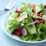 ワイサラダ食べる時に何もかけないんだが変かな？