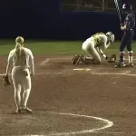 女子ソフトボールで珍投球wwwwwwwwww