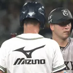 巨人軍 第96代4番打者・岸田行倫 、3打数3安打！！！