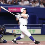 バンテリンドーム騒然　松井秀喜氏が特大アーチ　５１歳がまさかの確信歩き＆バット投げの一撃　イチロー氏も大喜び