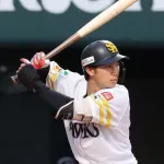 審判侮辱で退場処分のソフトバンク・広瀬に制裁金５万円と厳重注意ｗｗｗｗｗｗｗ