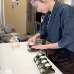 【動画】美人女将が素手で握るおにぎり屋ｗｗｗｗｗｗｗｗｗｗｗｗｗ