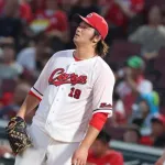 カープ佐々木泰フェン直2点2塁打!菊池猛打賞!末包2長打1打点!前川代打適時打!岡本3回5K1失点!鈴木辻中崎0封も床田2回7失点炎上。3連敗で3位と2G差【広島5-8DeNA/試合結果】