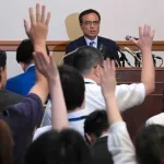 サントリー新浪会長「サプリは知人が勝手に送ってきた。受け取らずに家族が捨てた」