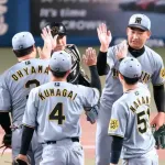 阪神・岩崎　２年ぶりの３０セーブ「勝てたんでよかったです」ブルペンデー７人リレー締めた１回０封