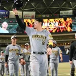 阪神・佐藤輝Ｖ弾　岡田も金本も超えた！３６号＆バンテリン７発　ＣＳ進出確定！マジック「４」に