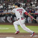 【悲報】吉田正尚4タコ、チャンスの9回に代打を出される