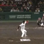阪神・才木、優勝が懸かる試合で危険球退場
