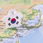 【悲報】K-POP市場、ガチでオワコンになってしまう…最大のお得意様の日本で飽きられるｗｗｗｗｗｗｗｗ