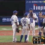三浦監督、藤浪の調子が出てきた所で交代ｗｗｗｗ
