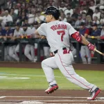 吉田正尚 .234  2本  14打点  2盗塁 OPS .629  年俸約25億2000万円