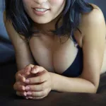 【画像】こじるりさんの腋wwwwwwwwwww