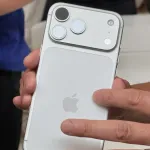 【悲報】iPhone、びっくりするくらい更にダサくなる