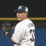 ヤクルト・北村拓己が二刀流！！ クソ試合を大いに盛り上げるｗｗｗｗ
